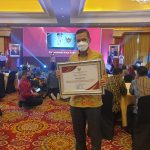 Pemerintah Aceh Raih Piala Anggakara Birawa sebagai Terbaik Pengelolaan Pengaduan Palayanan Publik