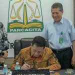 Pj Gubernur Aceh Tandatangani SK Penentuan Venue dan SK Panitia PB PON Aceh Sumut Wilayah Aceh
