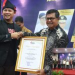 Kadis Perpustakaan dan Kearsipan Aceh Raih Anugerah Tokoh Penggerak Literasi