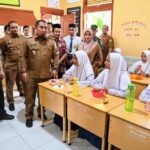 Aceh Besar Simulasi Makan Siang Gratis Bagi Pelajar SMP, Intip Menunya